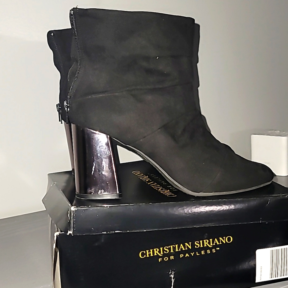 Black heel ruffled boots Size 11